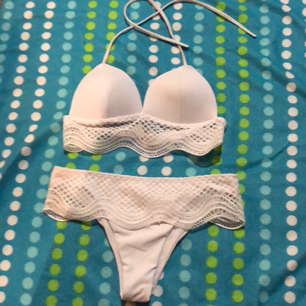 Tini bikini